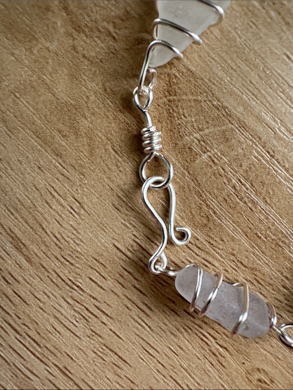 Hand Crafted Silver Plated Wire-Wrapped Sea Glass Bracelet - Picture 3 of 10